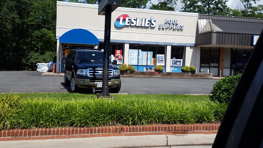 Leslie’s